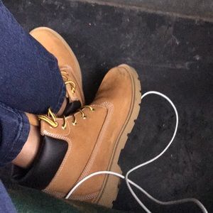 Meet your Posher, Leshell